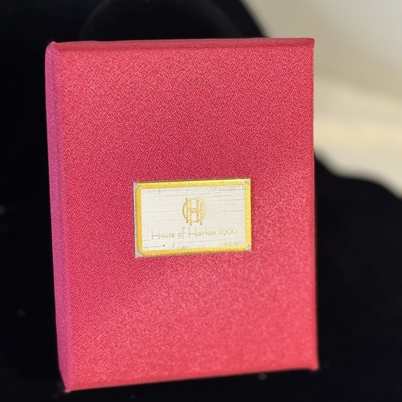 House of Harlow Pearl Bracelet & Pink Bow Earring Bundle - Picture 4 of 4